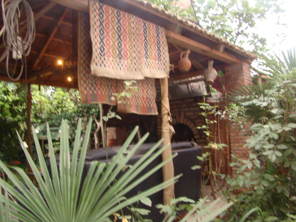 Guest House Temuri 바투미 외부 사진